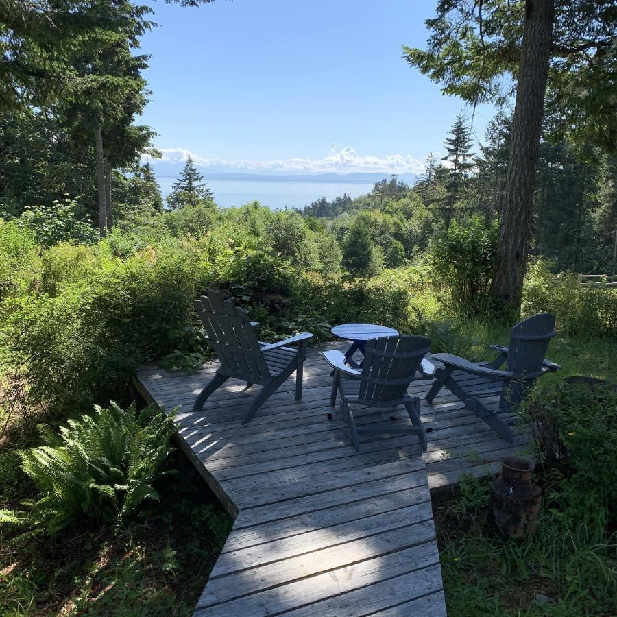 Forest By The Sea Rentals Merville Exteriér fotografie